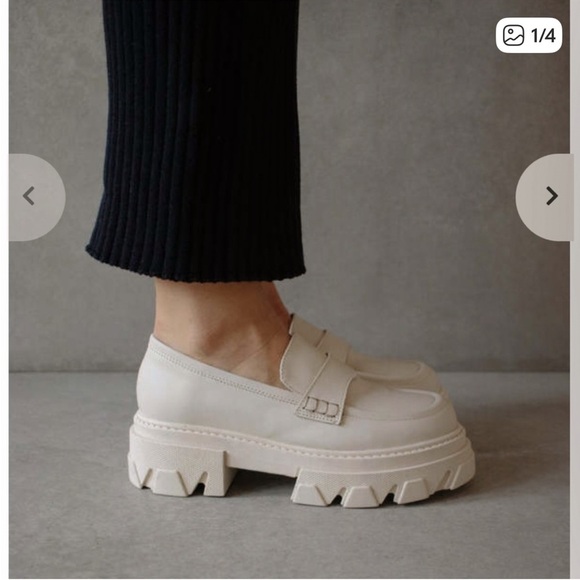 ALOHAS Women's Off-White Trailblazer Loafers Size 8.5 - Picture 2 of 9